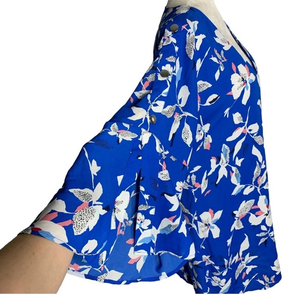 Prescott New York Blue Floral V-Neck Tunic Blouse – Size 14 – Bell Sleeves - Picture 7 of 11